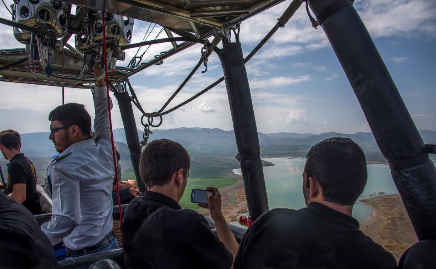 Eine unvergessliche Hei  luftballonfahrt der N  he von Antalya