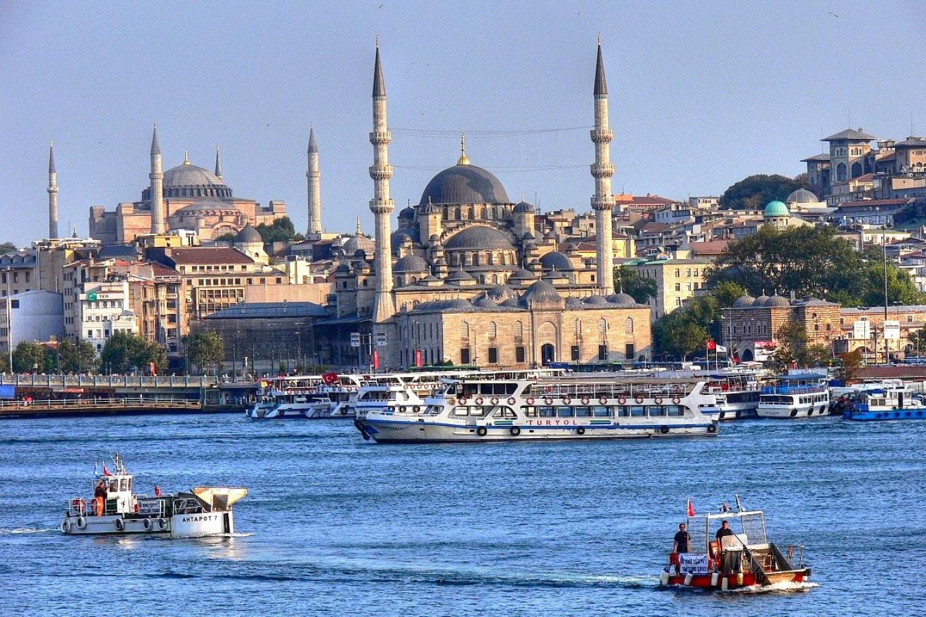 Half day Istanbul city tour with Bosphorus Cruise Vigo Tours